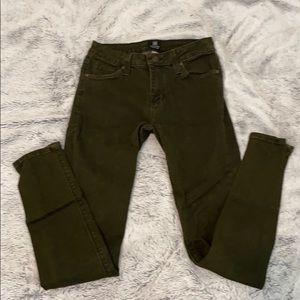 Buckle Jeans